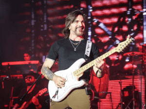 Luego de llenar por completo su primera presentación, Juanes confirmó un segundo espectáculo en el Movistar Arena.
